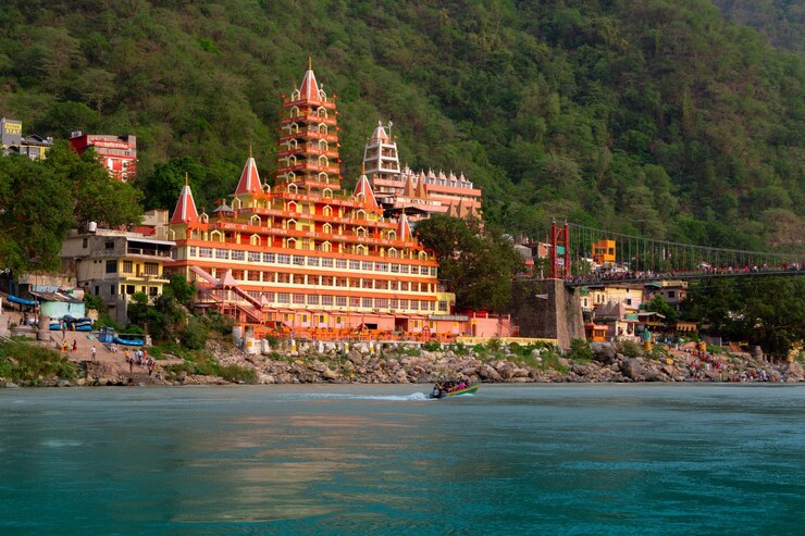 Rishikesh yoga School