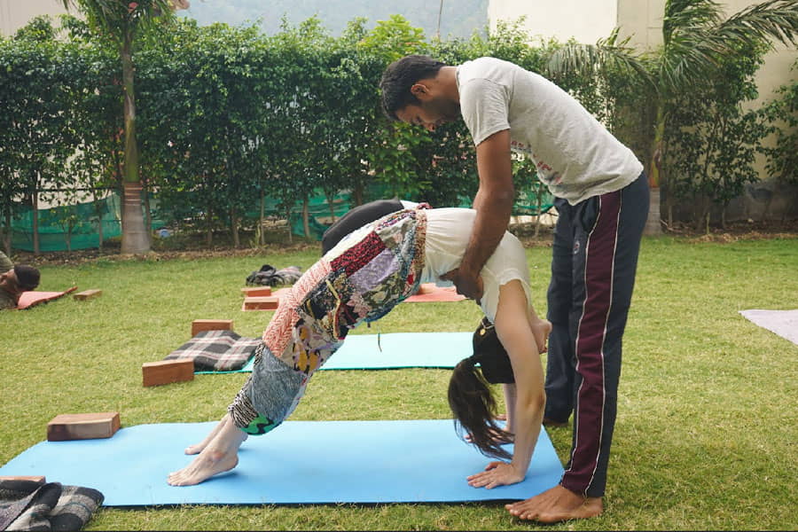 100 hour yoga ttc in rishikesh