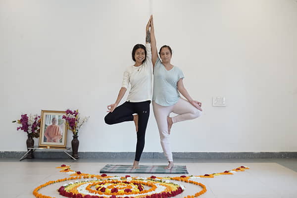 100 Hour Yoga Teacher Training In Rishikesh