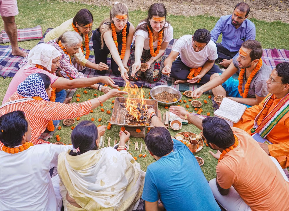 best yoga school in rishikesh best yoga school in rishikesh