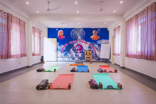 Yoga Retreat In Rishikesh